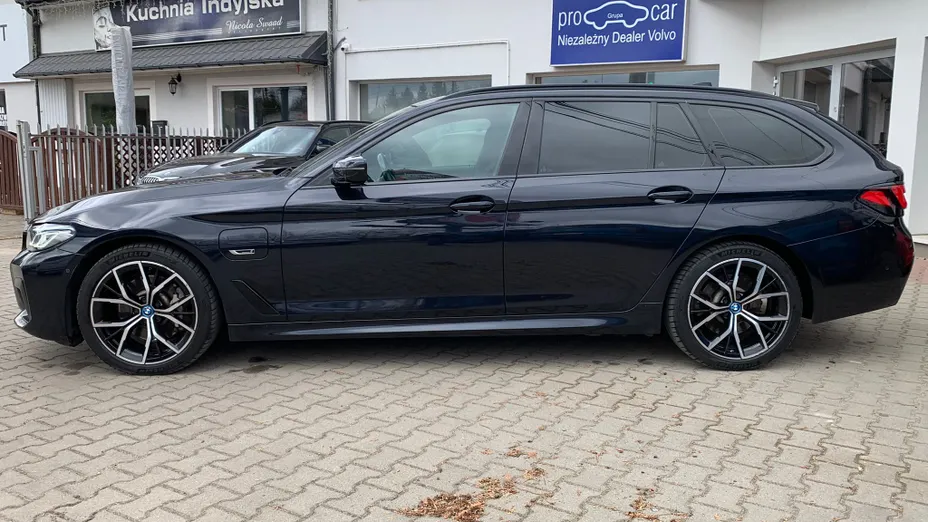 BMW Seria 5 530e M Sport sport-aut
