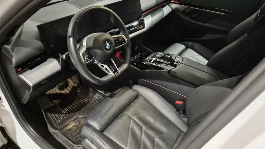 BMW Seria 5 520d xDrive mHEV M Sport aut