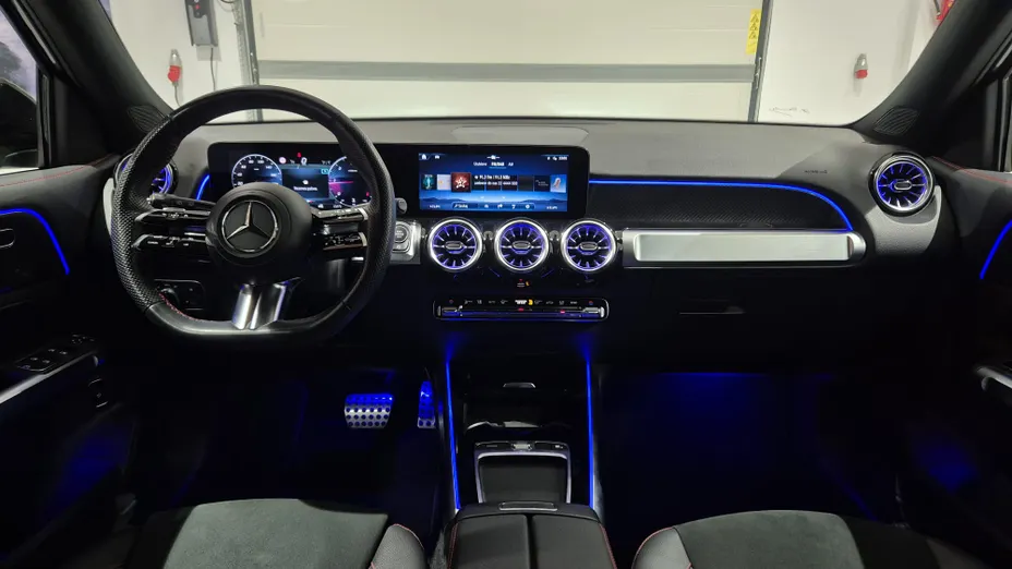 MERCEDES-BENZ GLB GLB 200 d 4-Matic AMG Line 8G-DCT