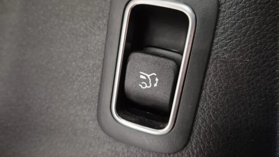 MERCEDES-BENZ GLB GLB 200 d 4-Matic AMG Line 8G-DCT