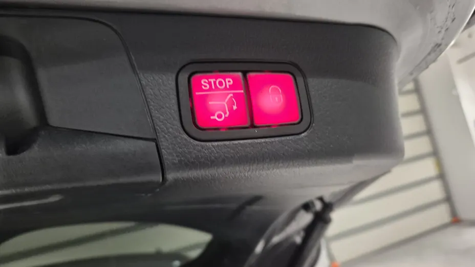 MERCEDES-BENZ GLB GLB 200 d 4-Matic AMG Line 8G-DCT