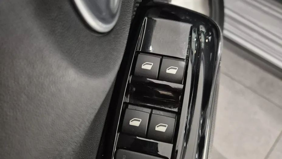 CITROEN C3 C3 1.2 PureTech Shine