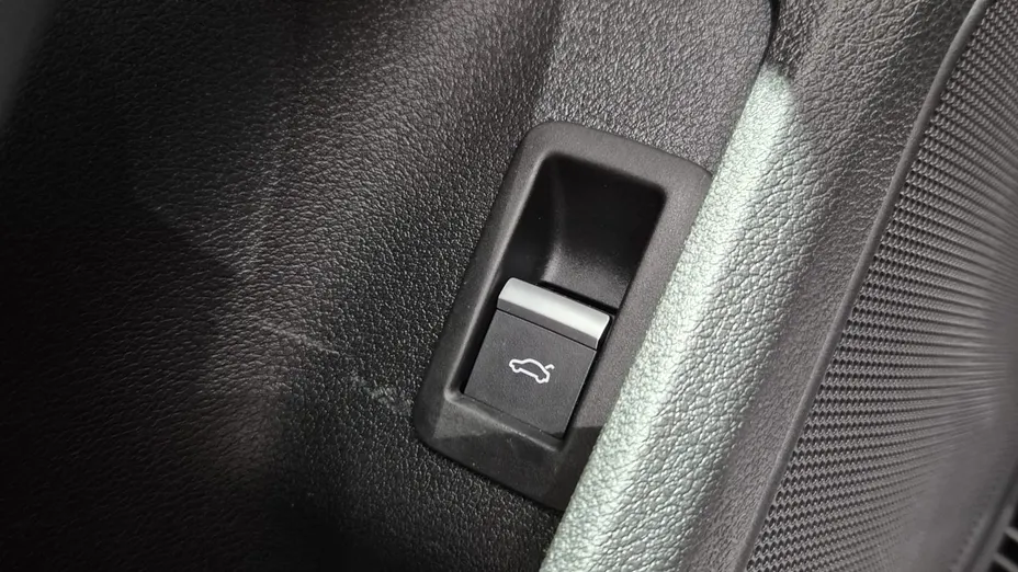 AUDI A4 A4 40 TFSI mHEV S tronic