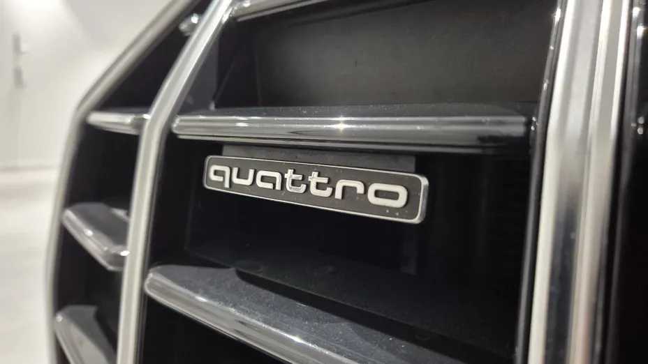 AUDI Q5 Q5 40 TDI mHEV Quattro S tronic