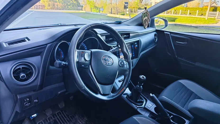 TOYOTA Auris Auris 1.6 VVT-i Premium