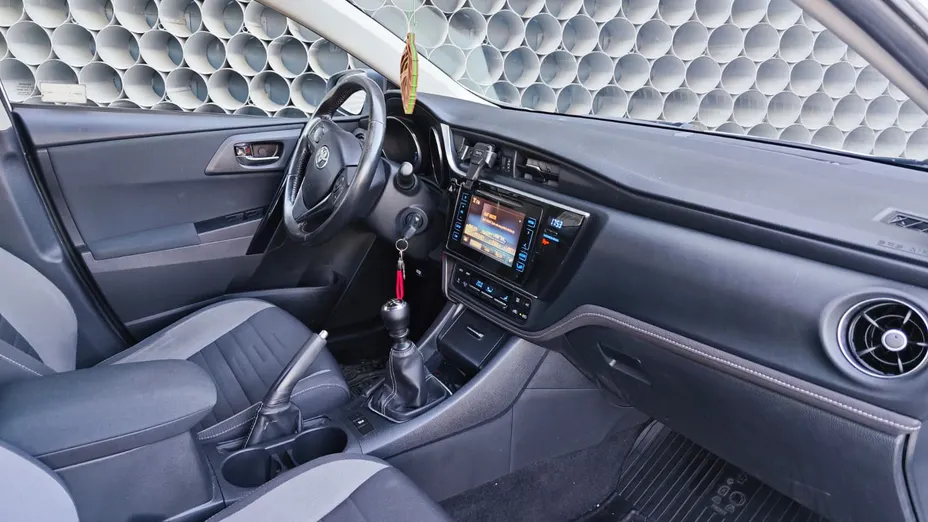 TOYOTA Auris Auris 1.6 VVT-i Premium