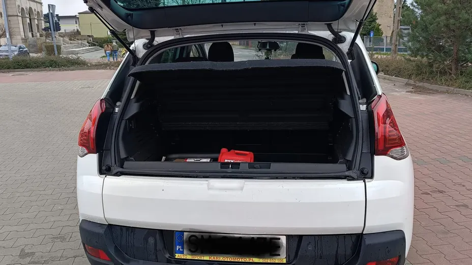 PEUGEOT 3008 3008 1.6 Style