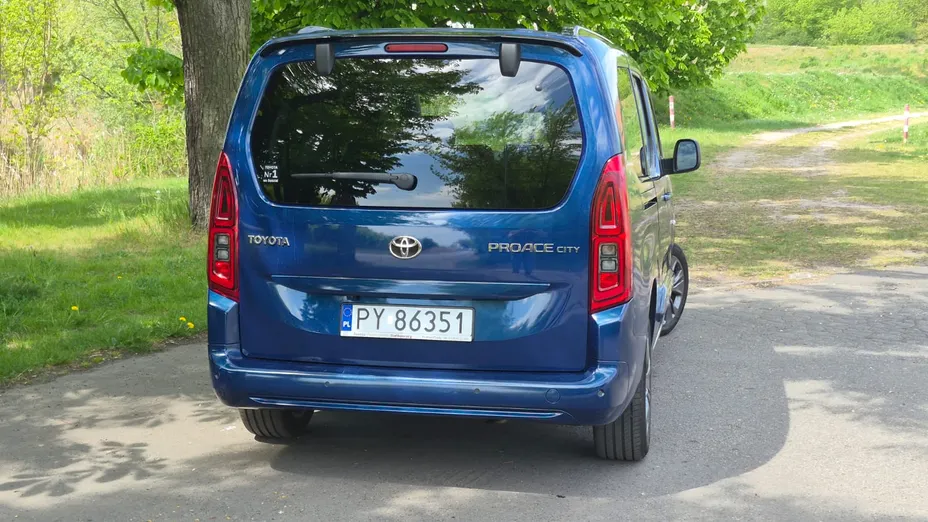 TOYOTA Proace City Verso Proace City Verso Long 1.5 D-4D Family Aut.