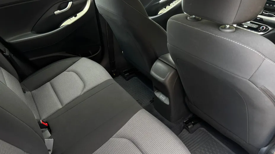 HYUNDAI i30 i30 1.0 T-GDI Modern