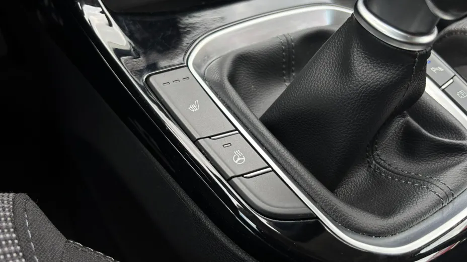 HYUNDAI i30 i30 1.0 T-GDI Modern