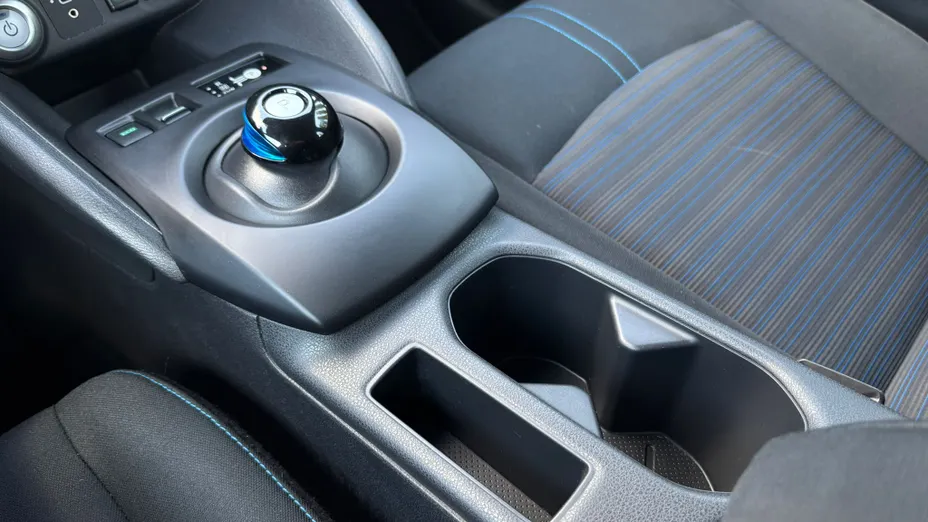 NISSAN Leaf Leaf 40kWh Acenta (6.6 kW)
