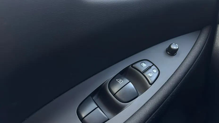 NISSAN Leaf Leaf 40kWh Acenta (6.6 kW)