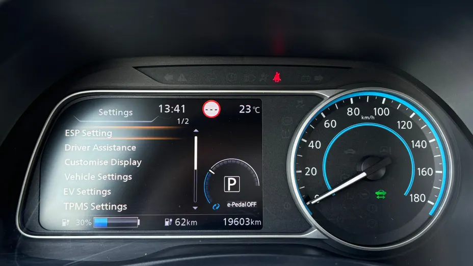 NISSAN Leaf Leaf 40kWh Acenta (6.6 kW)