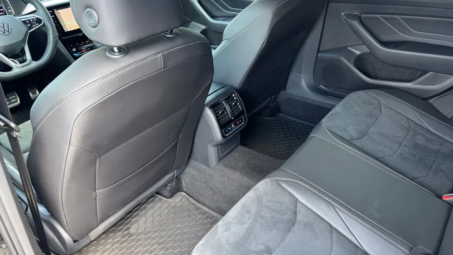 VOLKSWAGEN Arteon Arteon 2.0 TSI R-Line DSG