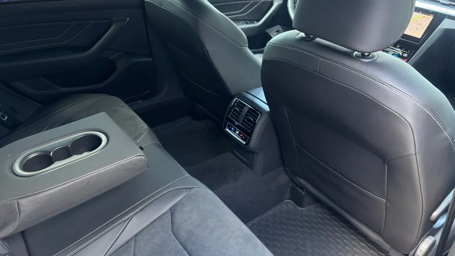 VOLKSWAGEN Arteon Arteon 2.0 TSI R-Line DSG