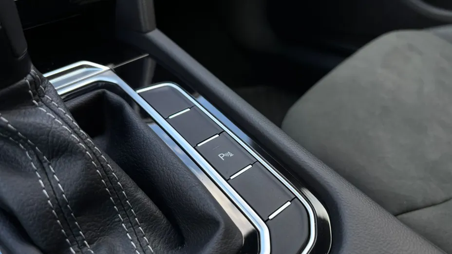 VOLKSWAGEN Arteon Arteon 2.0 TSI R-Line DSG