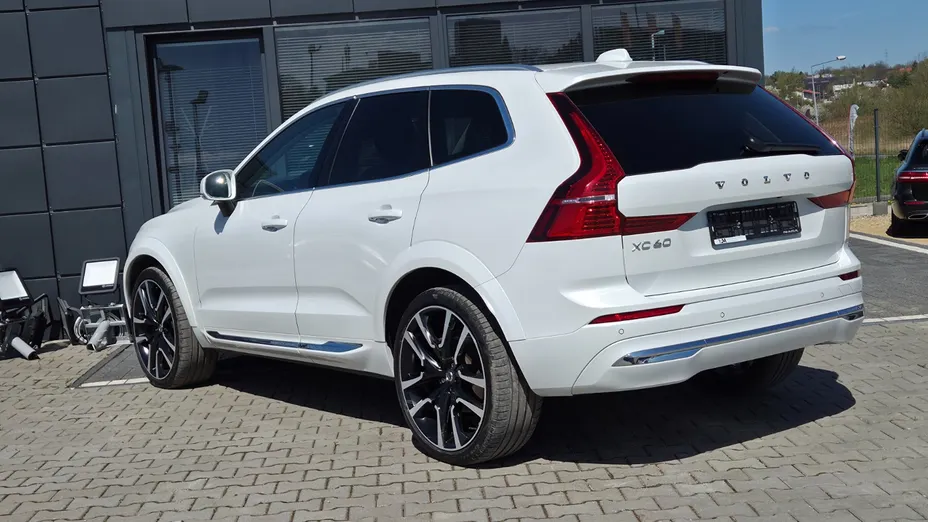 VOLVO XC60 XC60 B4 D AWD Inscription aut