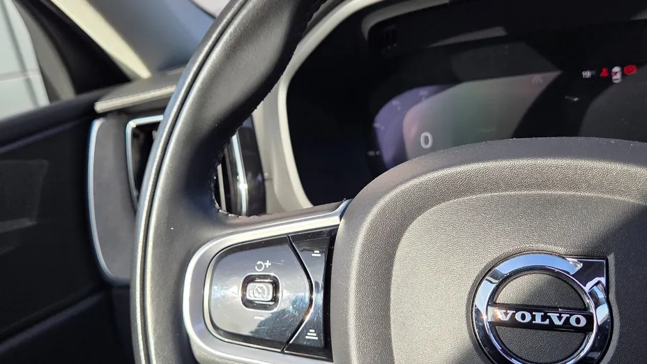 VOLVO XC60 XC60 B4 D AWD Inscription aut