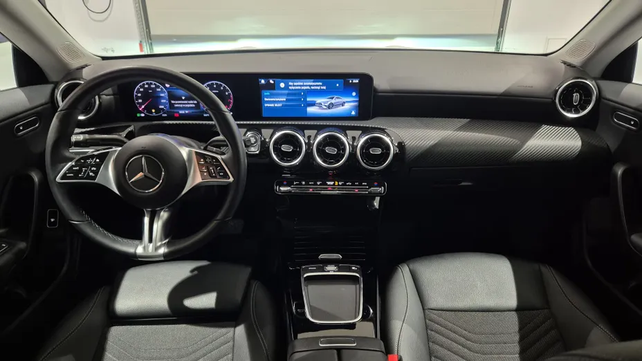 MERCEDES-BENZ CLA CLA 200 7G-DCT
