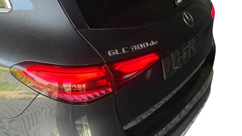 MERCEDES-BENZ GLC GLC 300 e 4-Matic Avantgarde