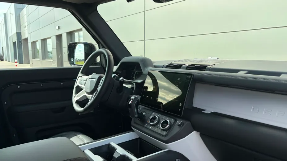 LAND ROVER Defender Defender 90 3.0 D250 mHEV S