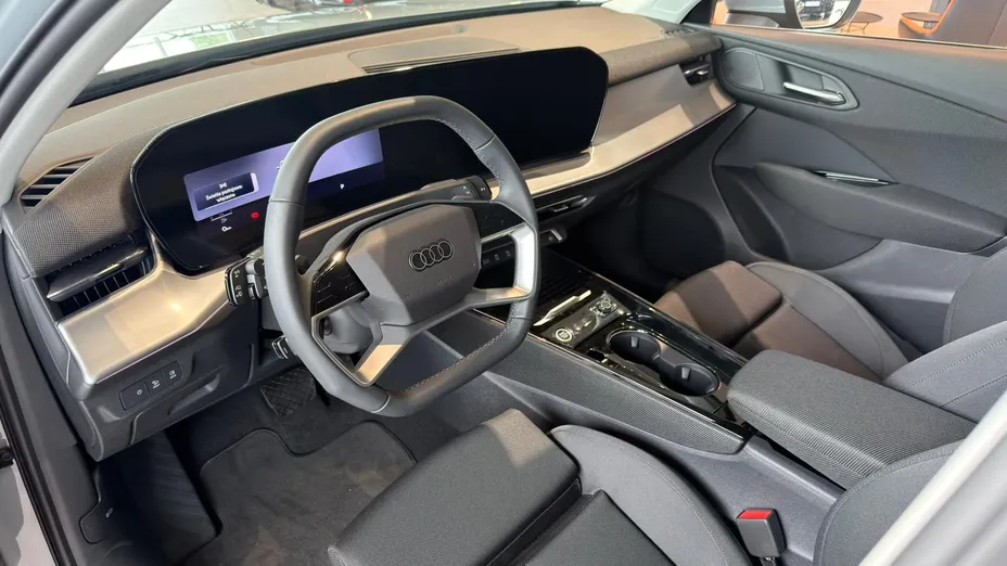 AUDI Q3 Q3 TFSI mHEV 110 kW S tronic Nowy