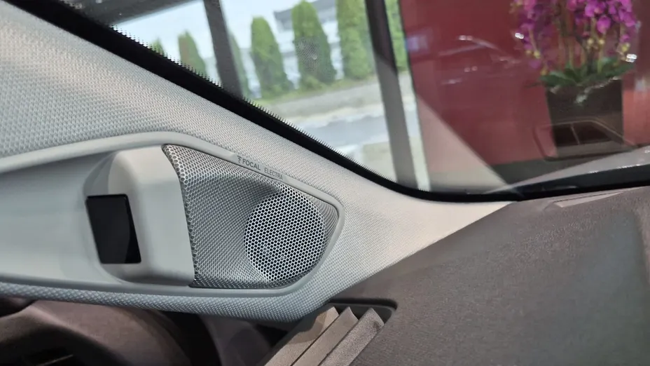 DS N°4 N°4 E-Tense 58.3kWh Étoile Alcantara Nowy
