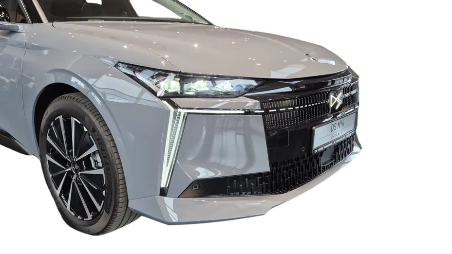 DS N°4 N°4 E-Tense 58.3kWh Étoile Alcantara Nowy