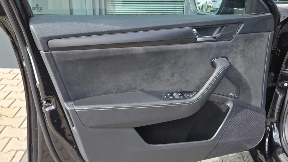 SKODA Superb Superb 2.0 TDI 4x4 Sportline DSG