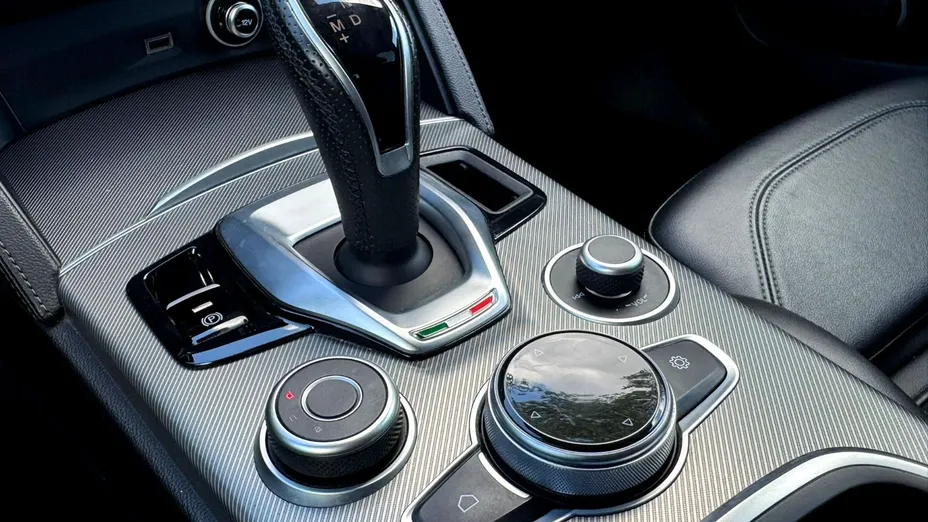 ALFA ROMEO Stelvio Stelvio 2.0 Turbo Veloce Q4 aut