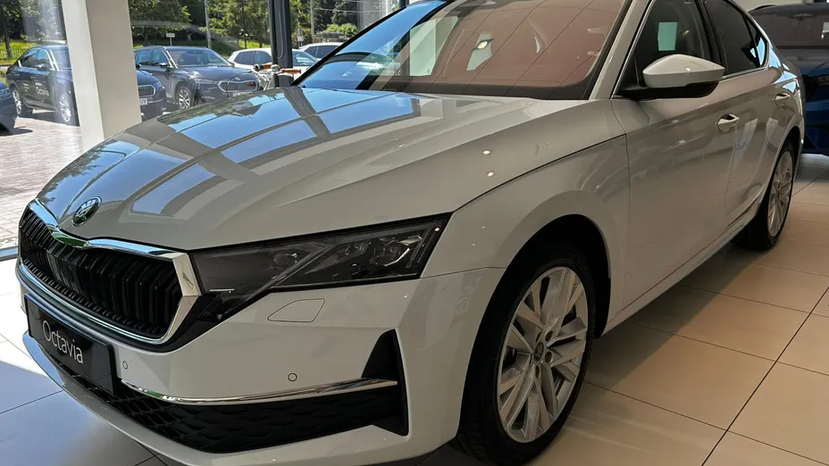 SKODA Octavia Octavia 1.5 TSI mHEV Drive Selection DSG