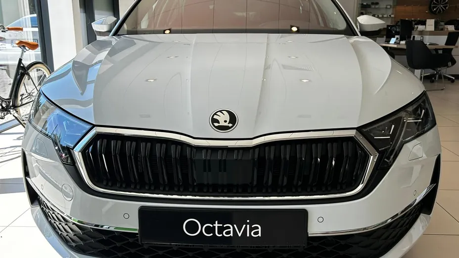 SKODA Octavia Octavia 1.5 TSI mHEV Drive Selection DSG