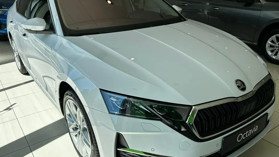SKODA Octavia Octavia 1.5 TSI mHEV Drive Selection DSG