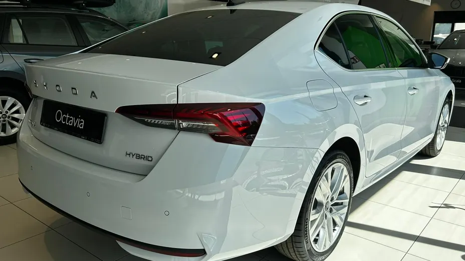 SKODA Octavia Octavia 1.5 TSI mHEV Drive Selection DSG