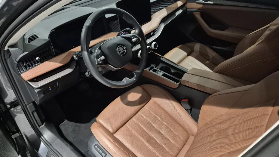 SKODA Superb Superb 1.5 TSI mHEV Selection DSG