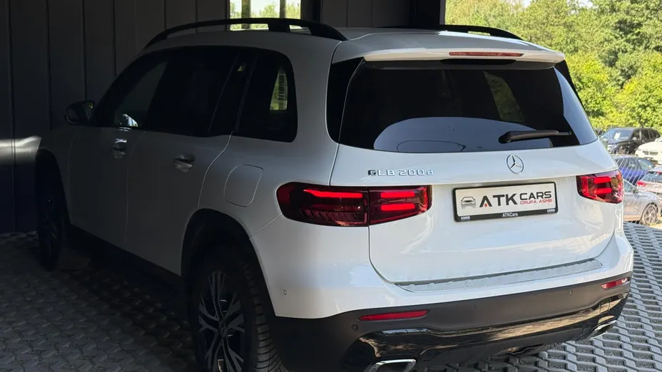 MERCEDES-BENZ GLB GLB 200 d 4-Matic 8G-DCT