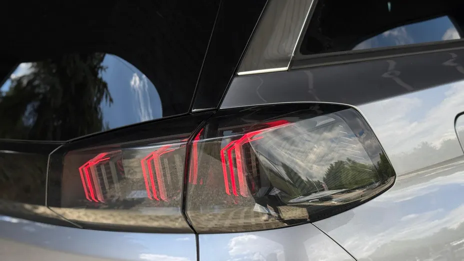 PEUGEOT 5008 5008 1.5 BlueHDi Allure Pack S&S EAT8