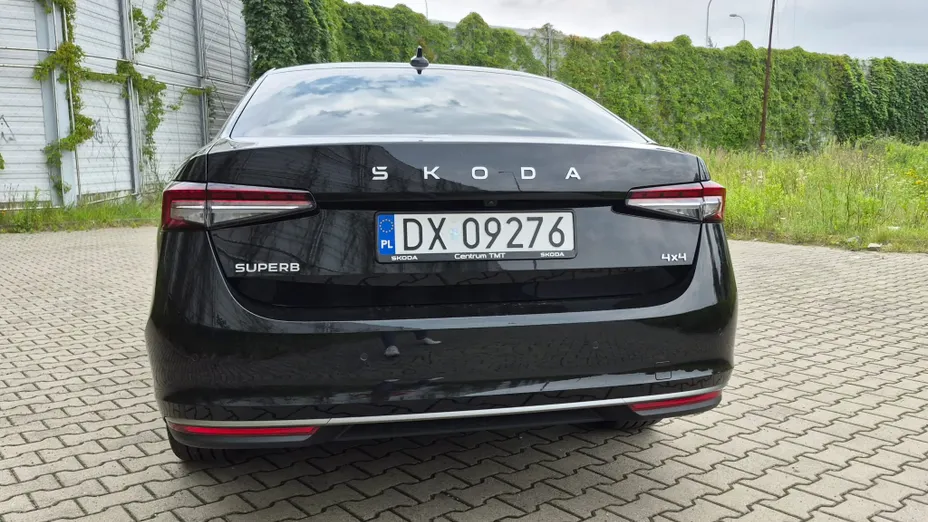 SKODA Superb Superb 2.0 TSI 4x4 L&K DSG