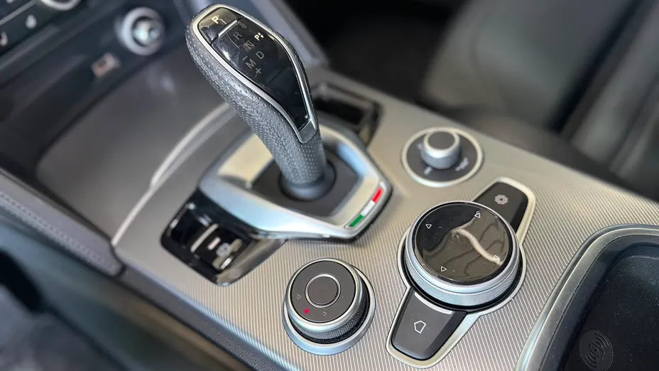 ALFA ROMEO Stelvio Stelvio 2.0 Turbo Veloce Q4 aut