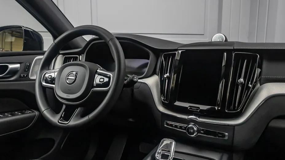 VOLVO XC60 XC60 B5 B AWD Ultimate Dark aut