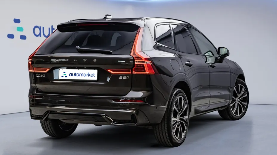 VOLVO XC60 XC60 B5 B AWD Ultimate Dark aut
