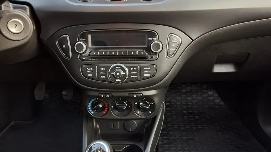 OPEL Corsa -