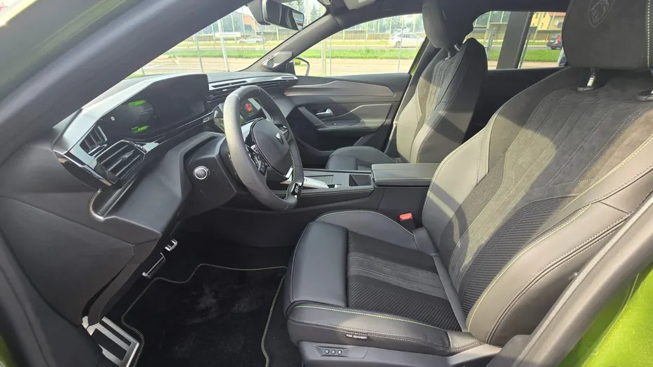 PEUGEOT 408 408 1.2 PureTech mHEV GT Exclusive S&S e-DCS6 Nowy