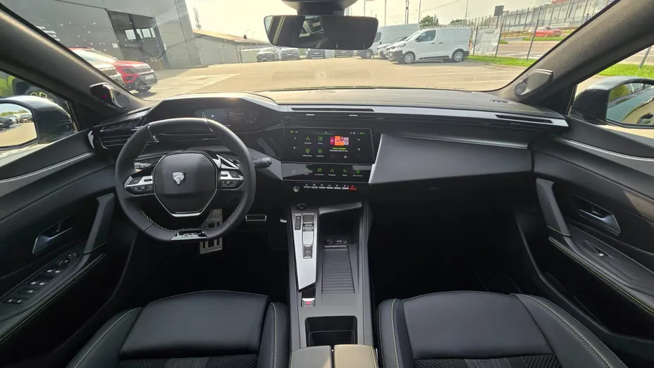 PEUGEOT 408 408 1.2 PureTech mHEV GT Exclusive S&S e-DCS6 Nowy