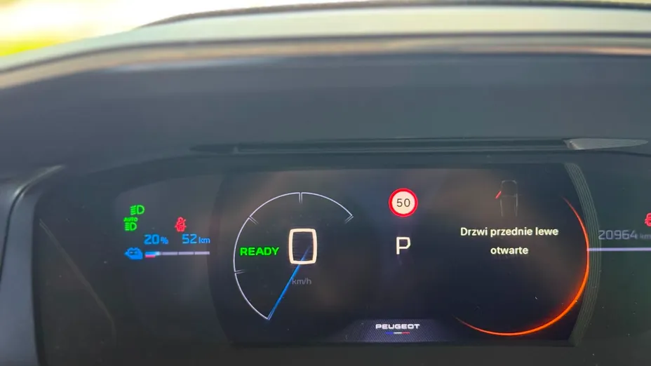 PEUGEOT 2008 e-2008 54kWh GT