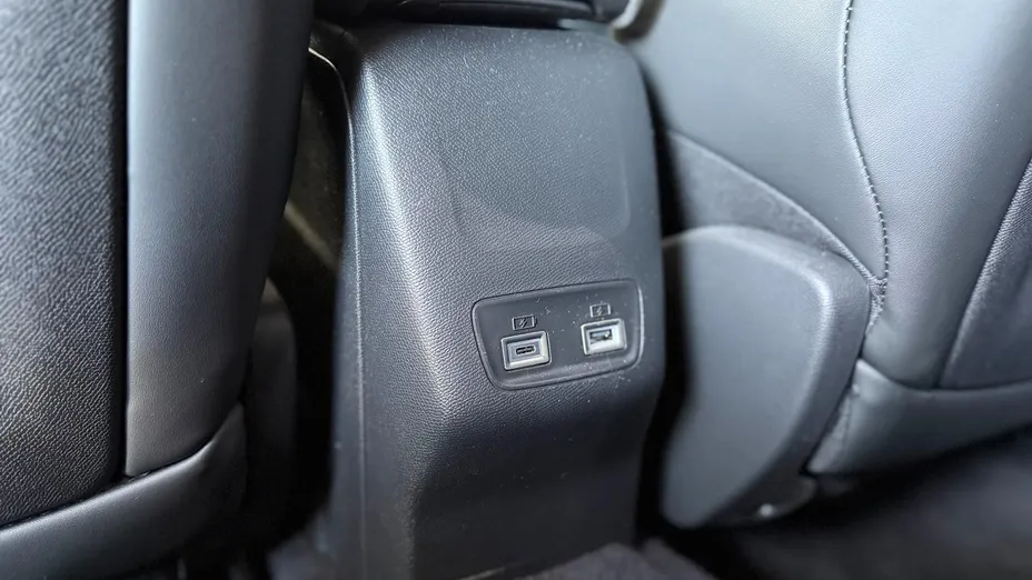 PEUGEOT 2008 e-2008 54kWh GT