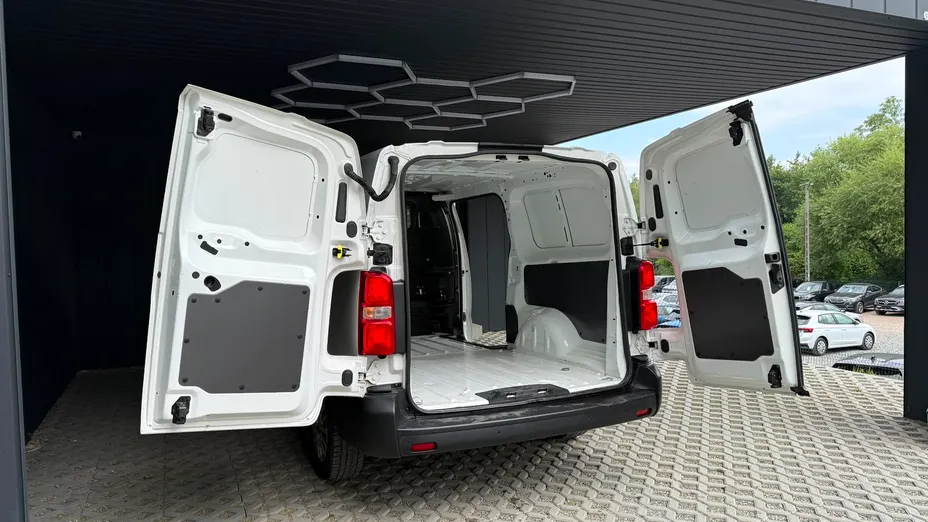 TOYOTA Proace Proace 2.0 D-4D Long 3,1t Active