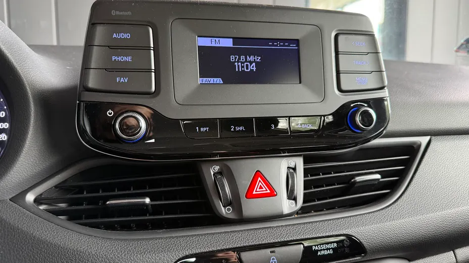 HYUNDAI i30 i30 1.0 T-GDI Modern