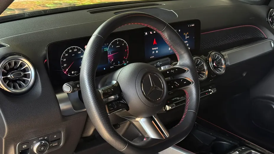 MERCEDES-BENZ GLB GLB 200 d 4-Matic AMG Line 8G-DCT