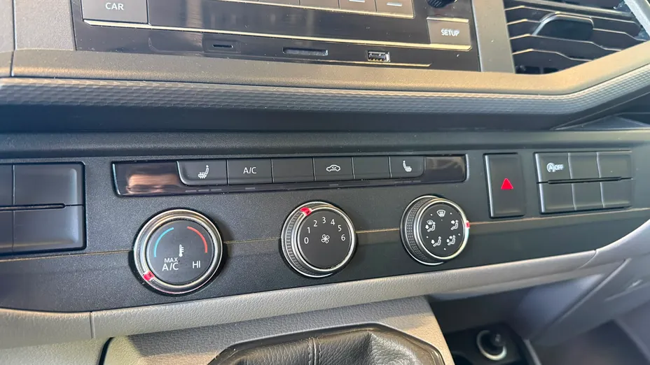VOLKSWAGEN Transporter Transporter T6.1 TDI L2H1